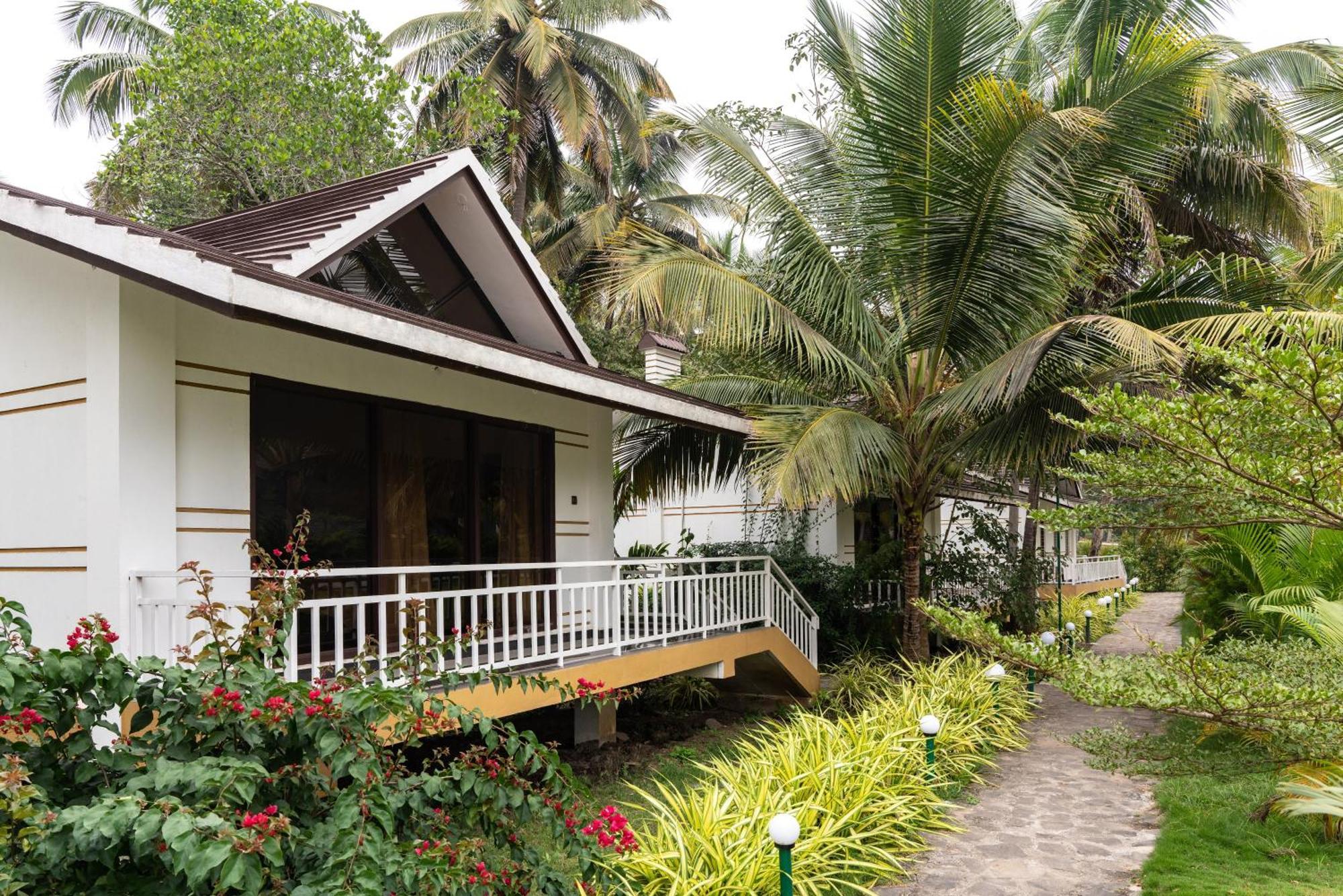 Hotel Mastiff Select Terrain Dandeli Esterno foto