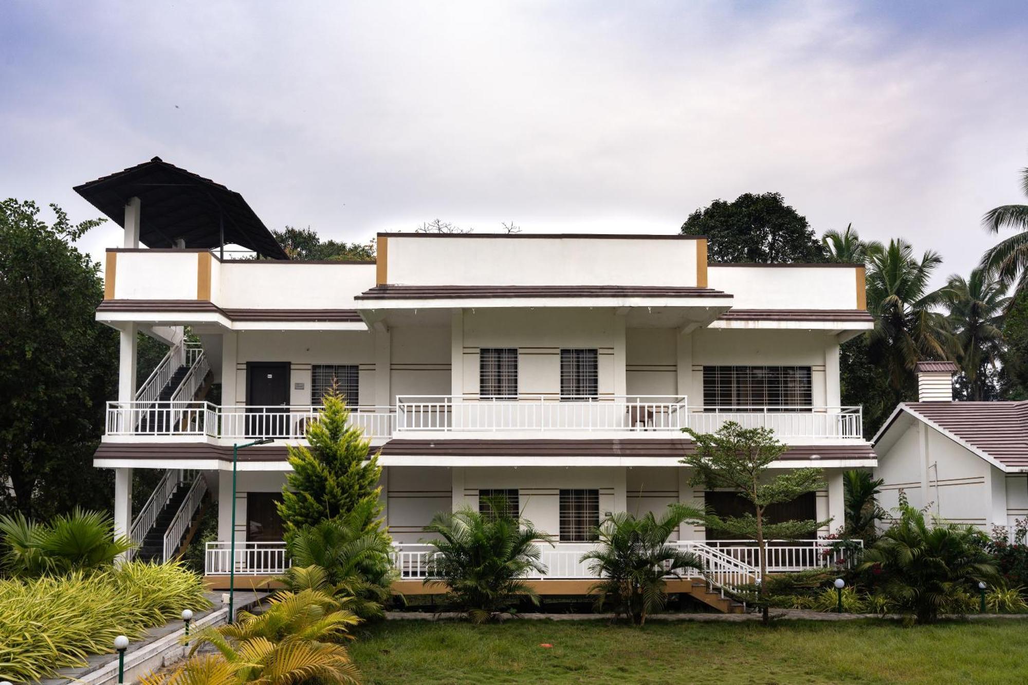 Hotel Mastiff Select Terrain Dandeli Esterno foto