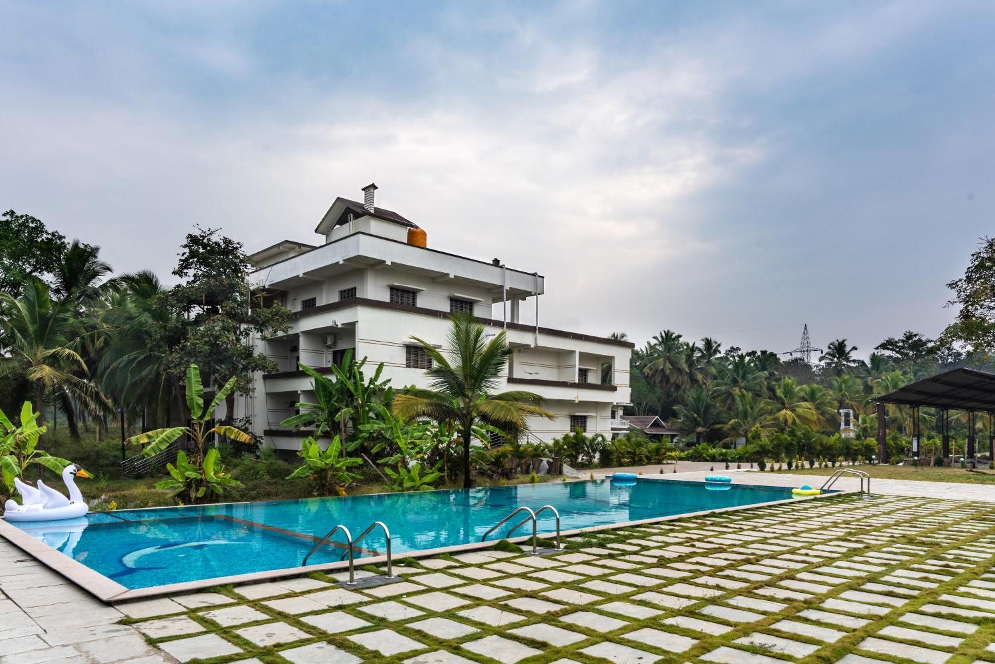 Hotel Mastiff Select Terrain Dandeli Esterno foto